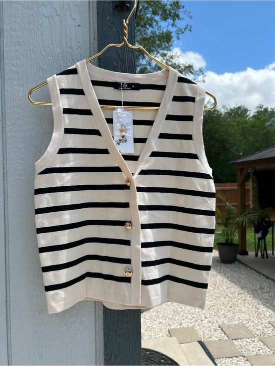 LILLUSORY Tops - Vest top